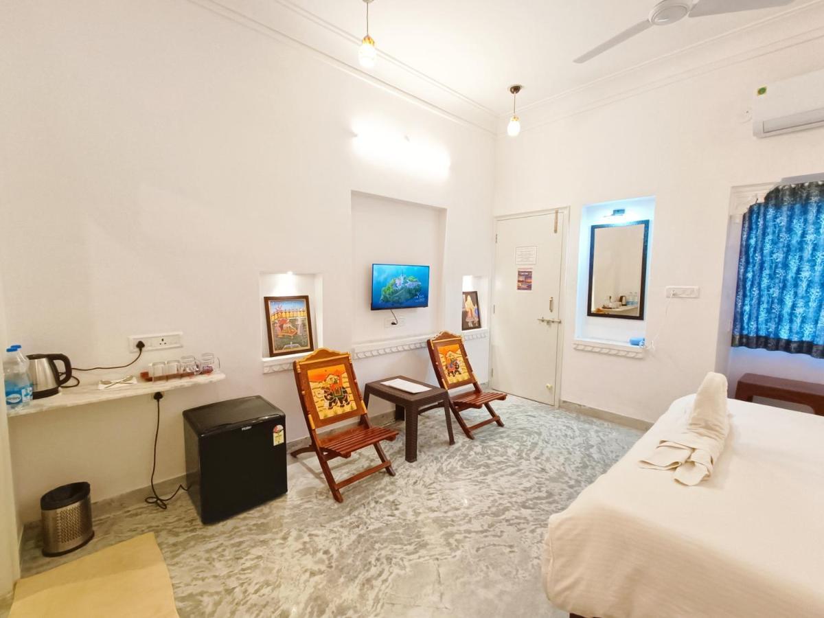מלון אודייפור Prakash Ji'S Haveli -Luxurious Lakeside Retreat- מראה חיצוני תמונה