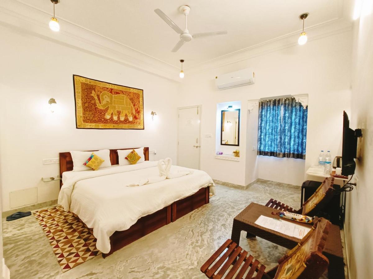 מלון אודייפור Prakash Ji'S Haveli -Luxurious Lakeside Retreat- מראה חיצוני תמונה