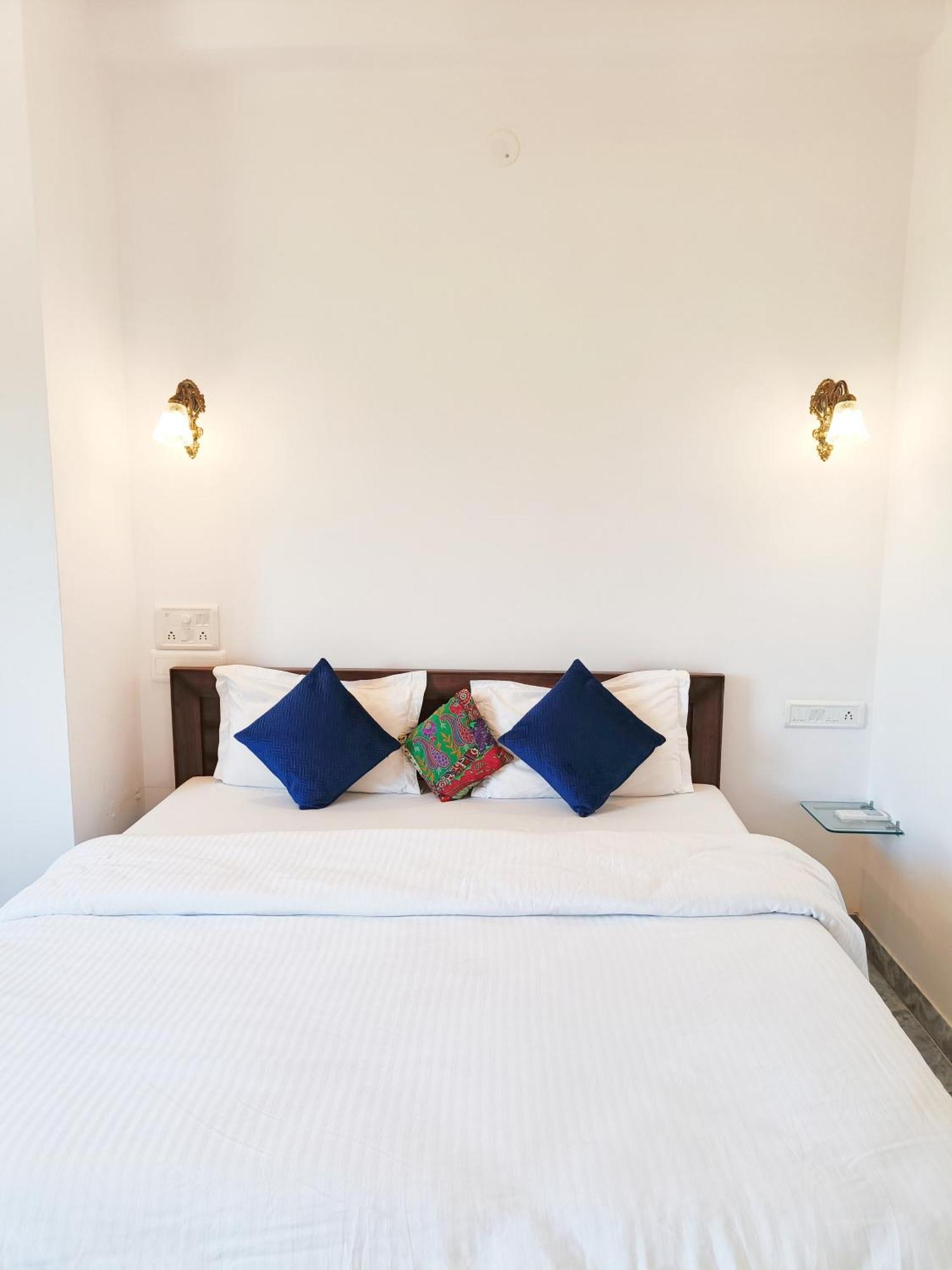 מלון אודייפור Prakash Ji'S Haveli -Luxurious Lakeside Retreat- חדר תמונה